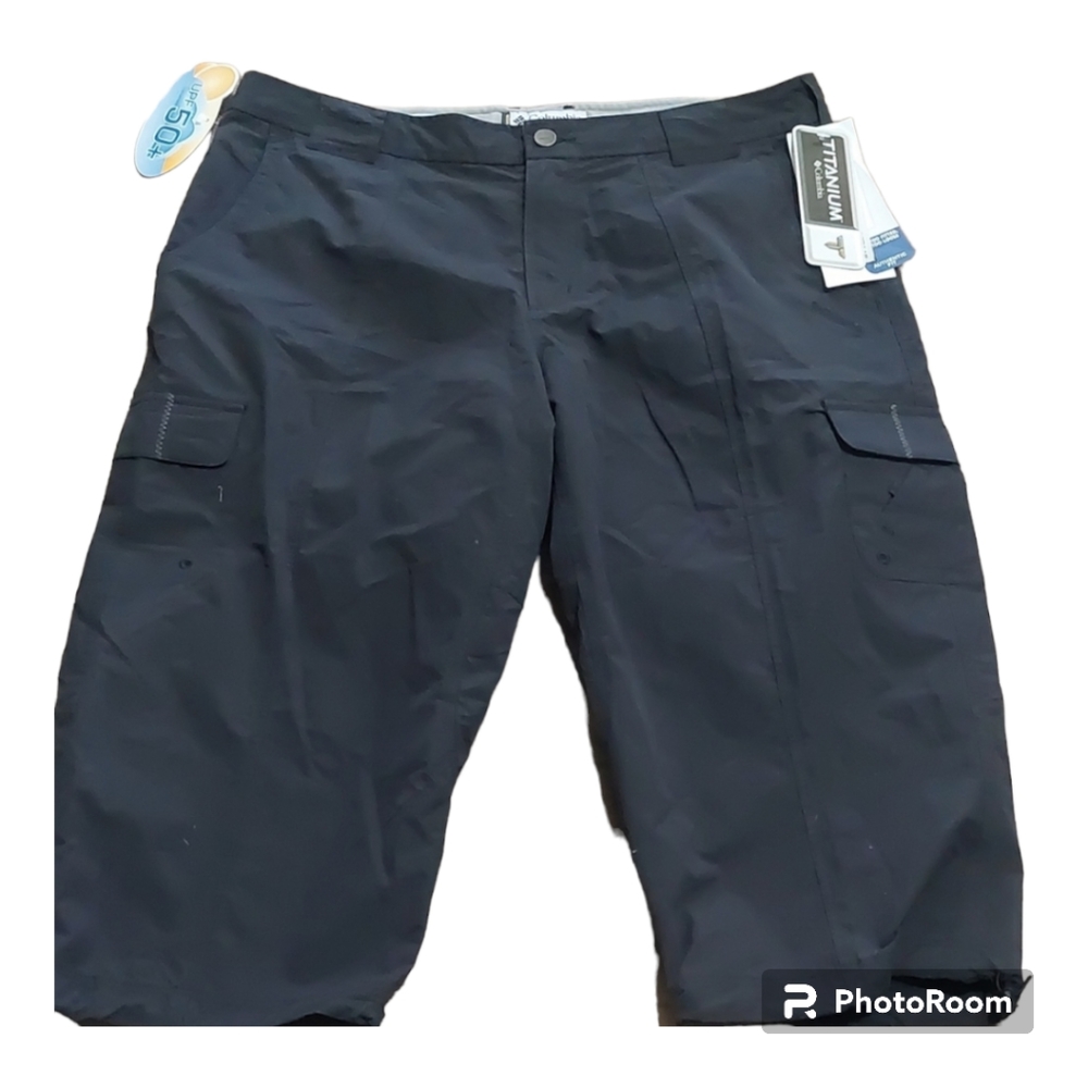 Columbia Titanium Sportwear Black Capris with UPF 50